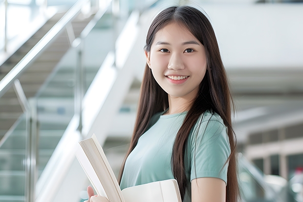 乘飞机去伊朗留学一年女生需要带什么衣服？